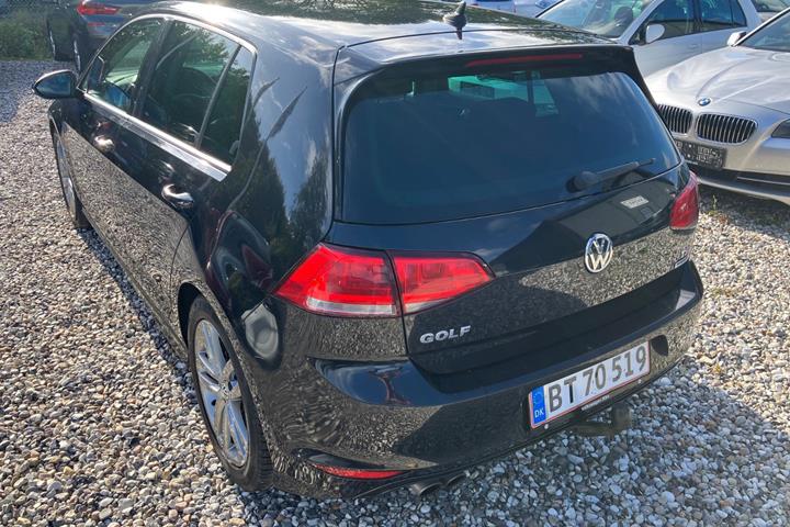 Sort VW Golf VII fra 2016