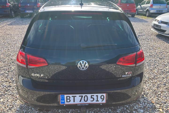 Sort VW Golf VII fra 2016