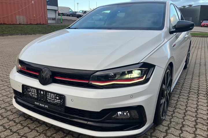 Hvid VW Polo fra 2018