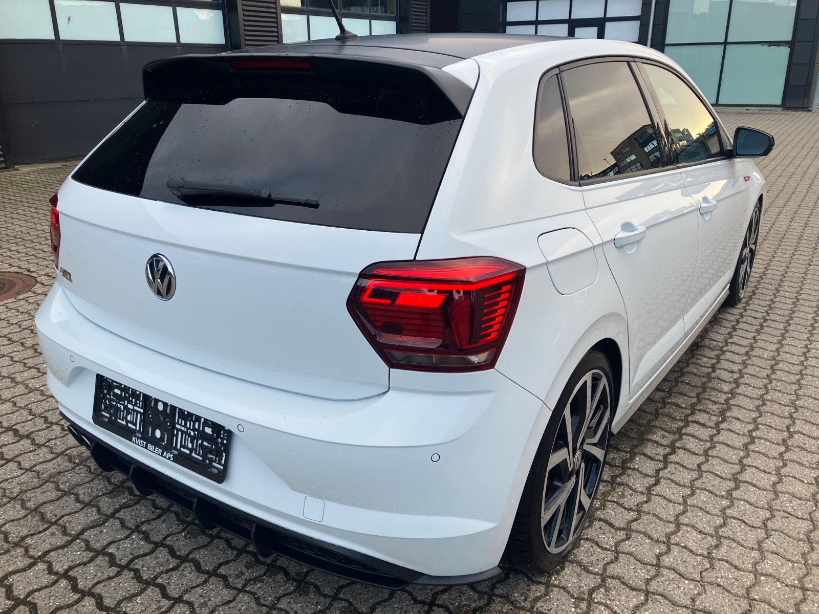 Hvid VW Polo fra 2018
