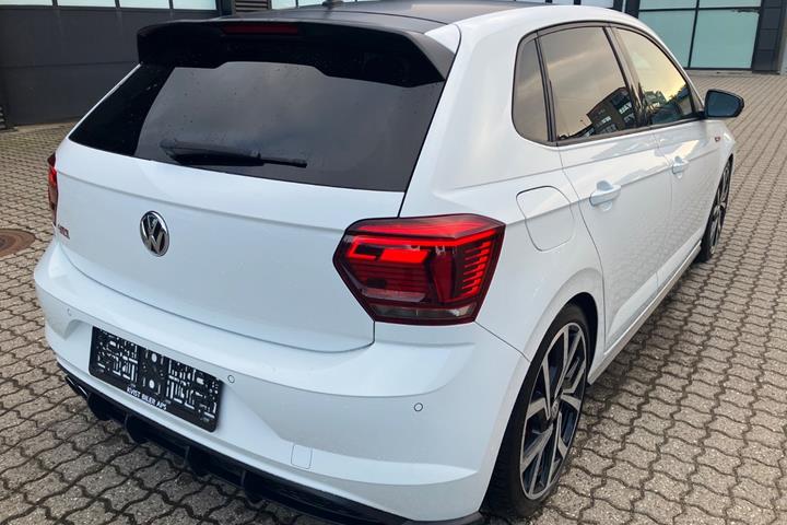 Hvid VW Polo fra 2018