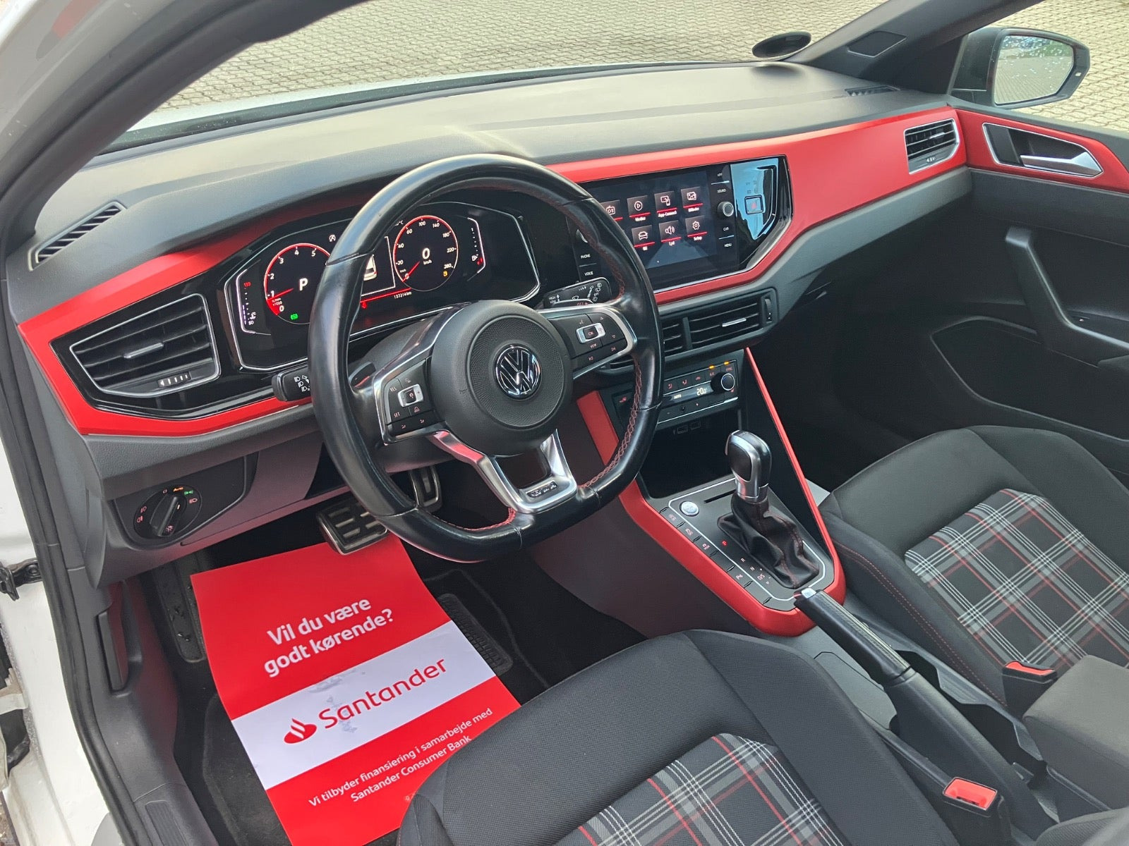 Hvid VW Polo fra 2018