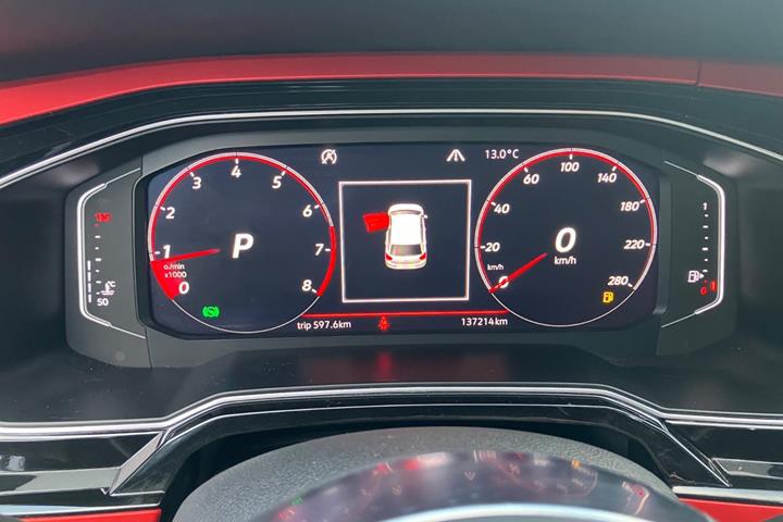Hvid VW Polo fra 2018