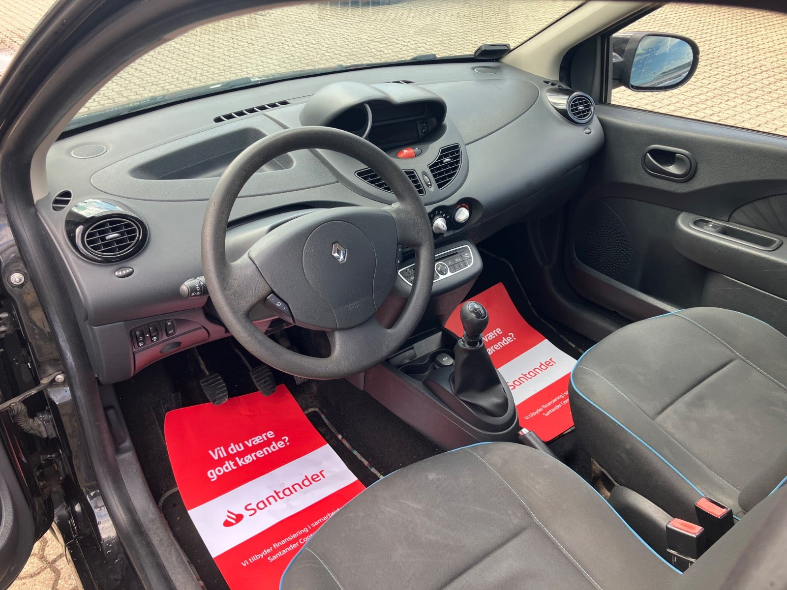 Sort Renault Twingo fra 2012