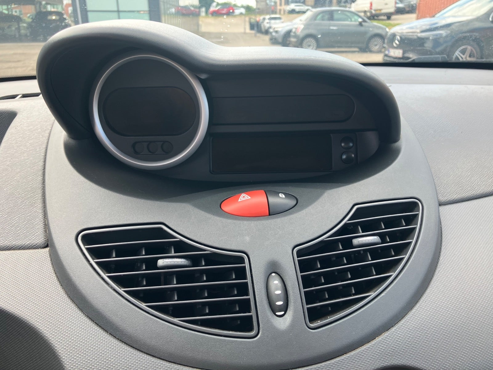 Sort Renault Twingo fra 2012