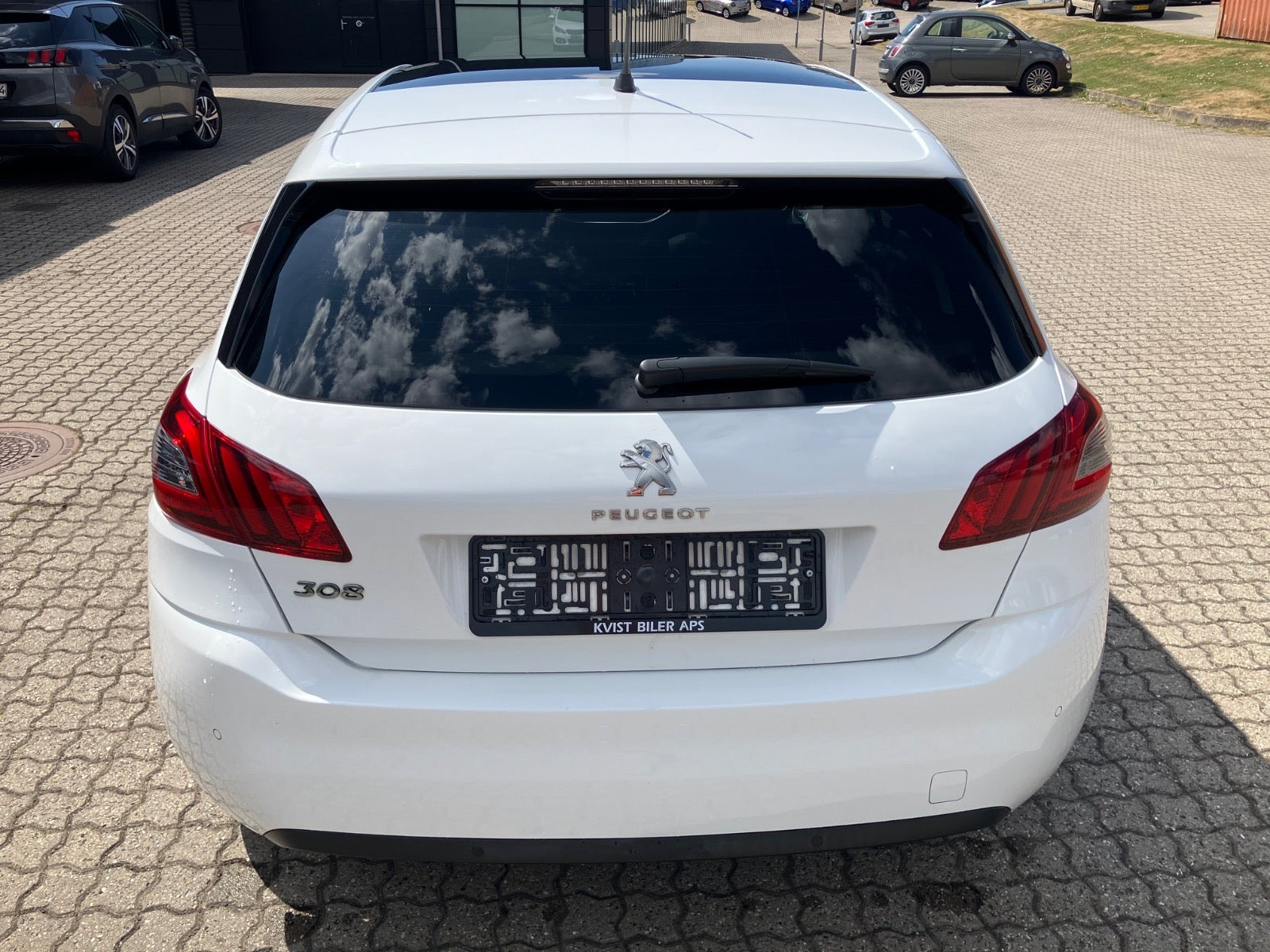 Hvid Peugeot 308 fra 2020