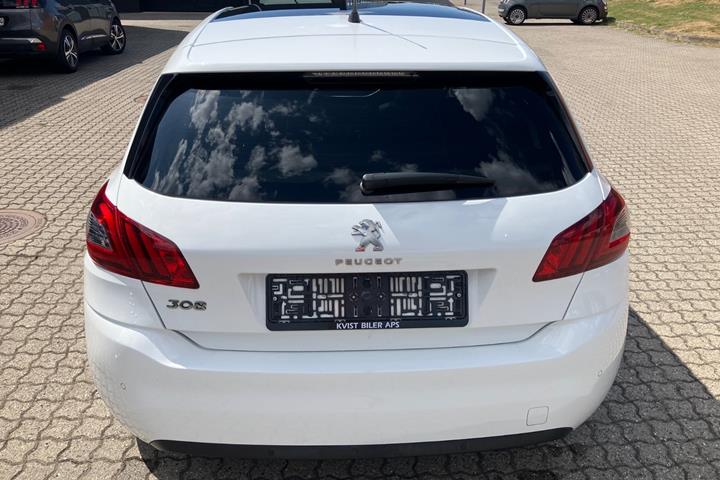 Hvid Peugeot 308 fra 2020