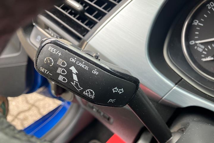 Blå Skoda Fabia fra 2017