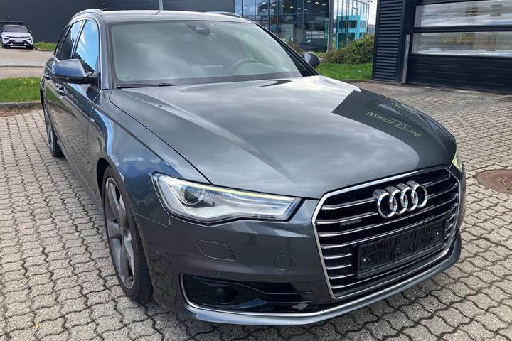 Grå Audi A6 fra 2015