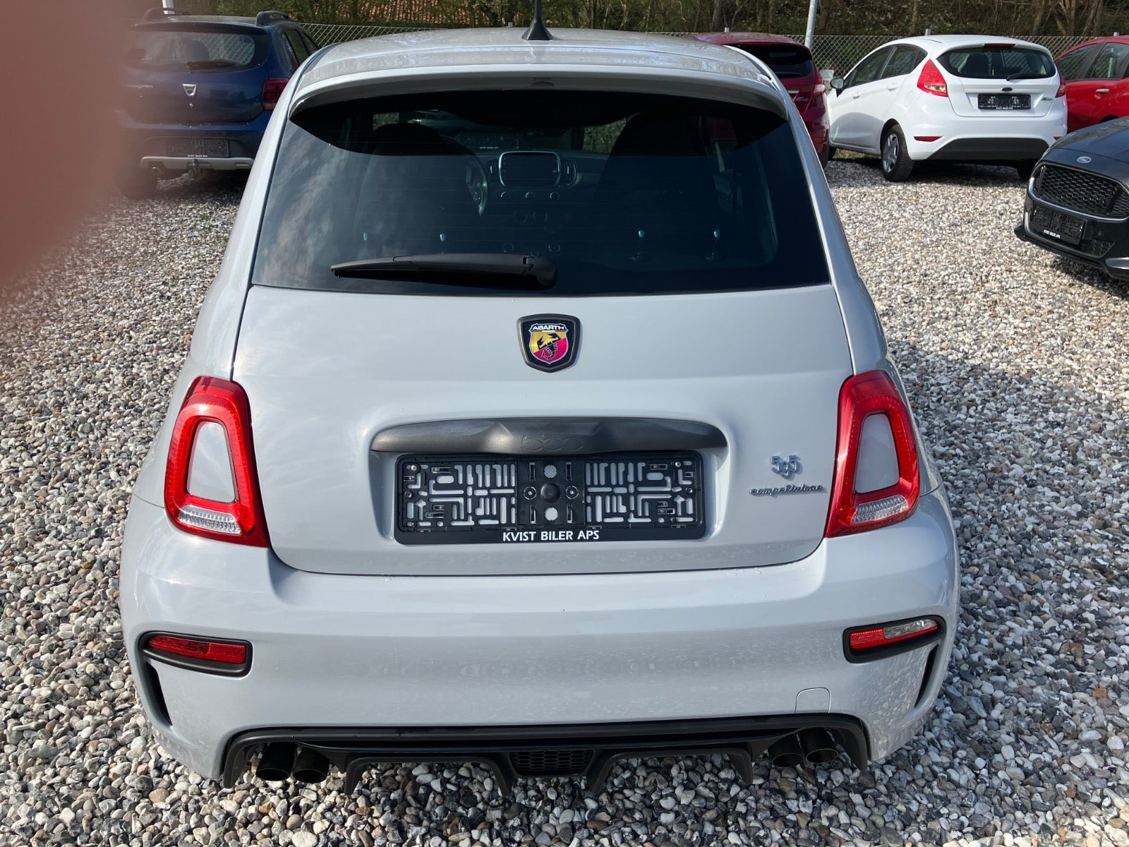 Grå Abarth 595 fra 2017