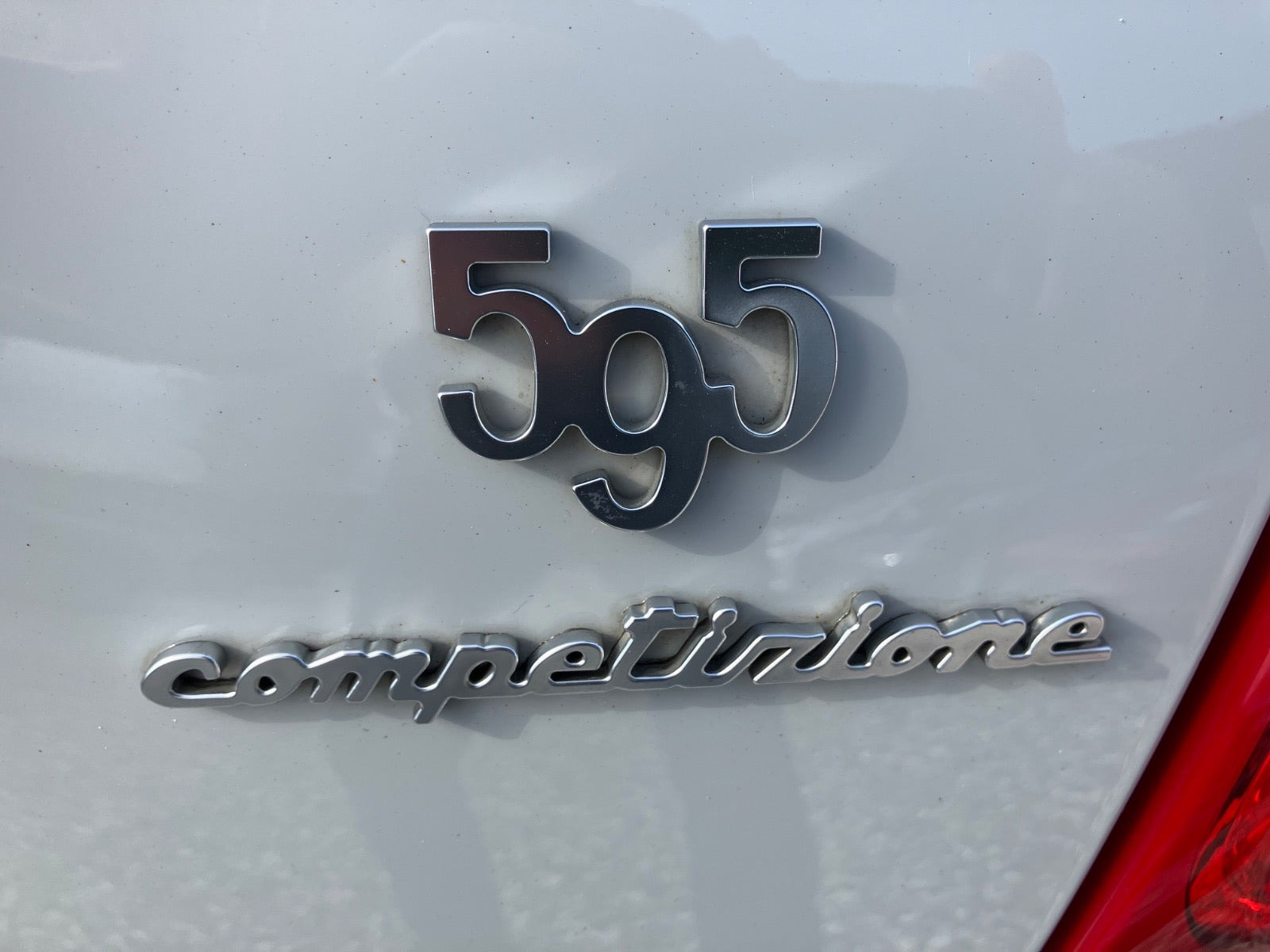 Grå Abarth 595 fra 2017