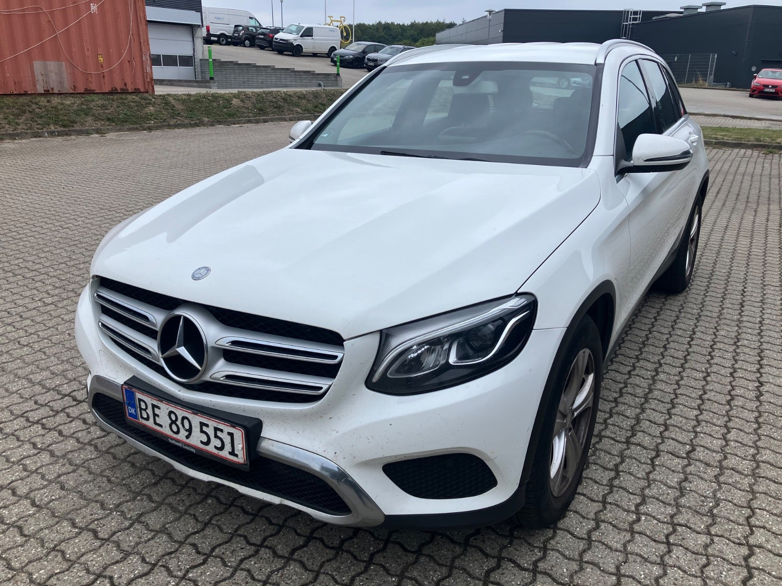 Hvid Mercedes GLC250 d fra 2016
