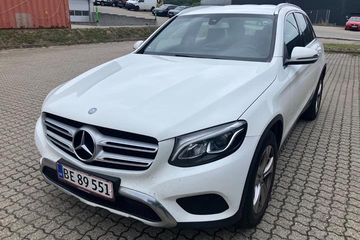 Hvid Mercedes GLC250 d fra 2016