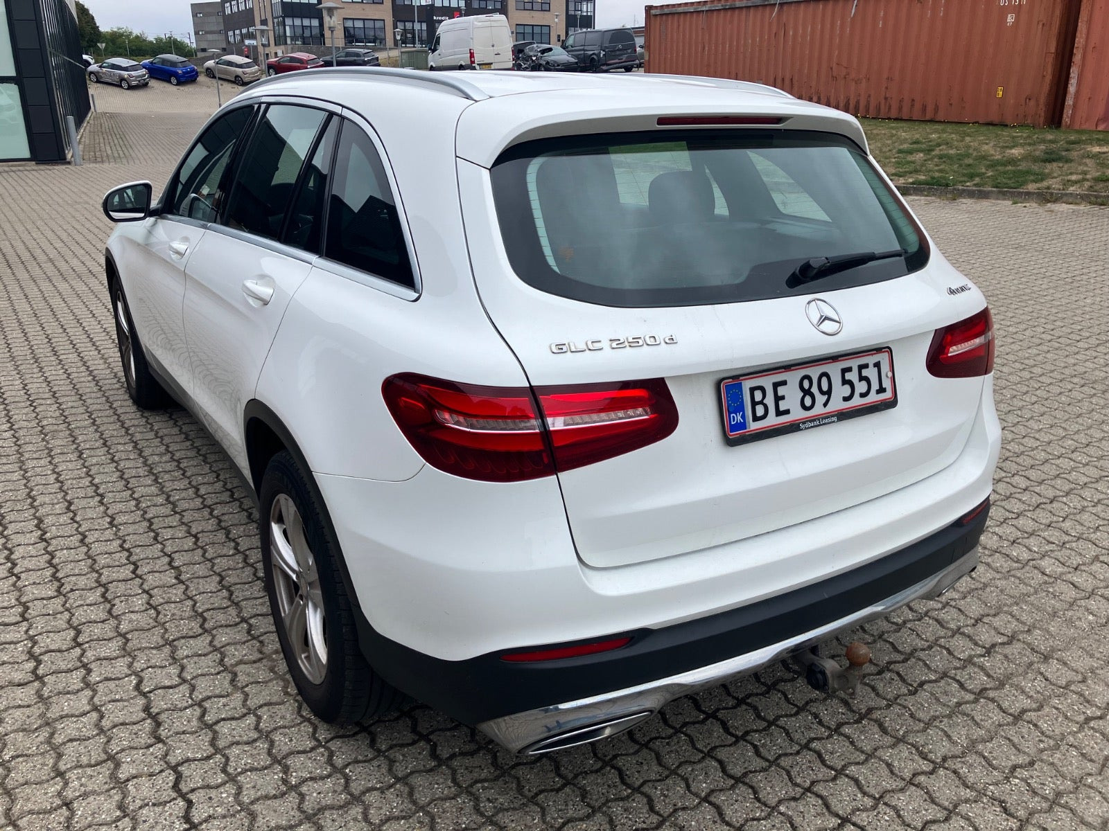 Hvid Mercedes GLC250 d fra 2016