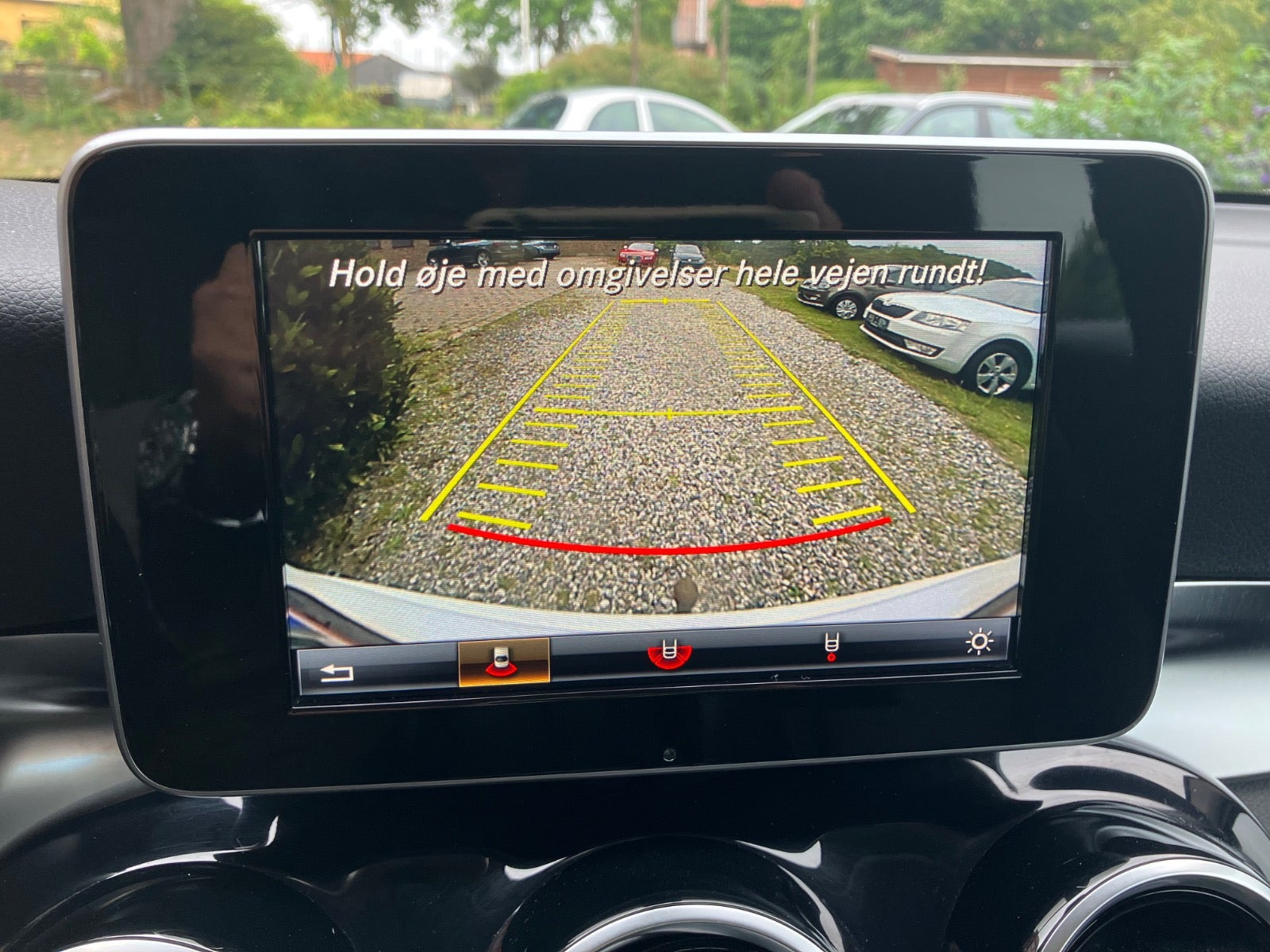 Hvid Mercedes GLC250 d fra 2016