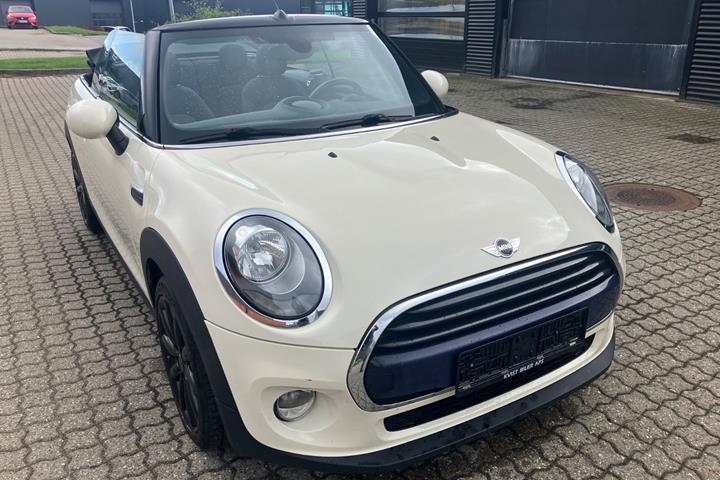 Hvid Mini Cooper fra 2017