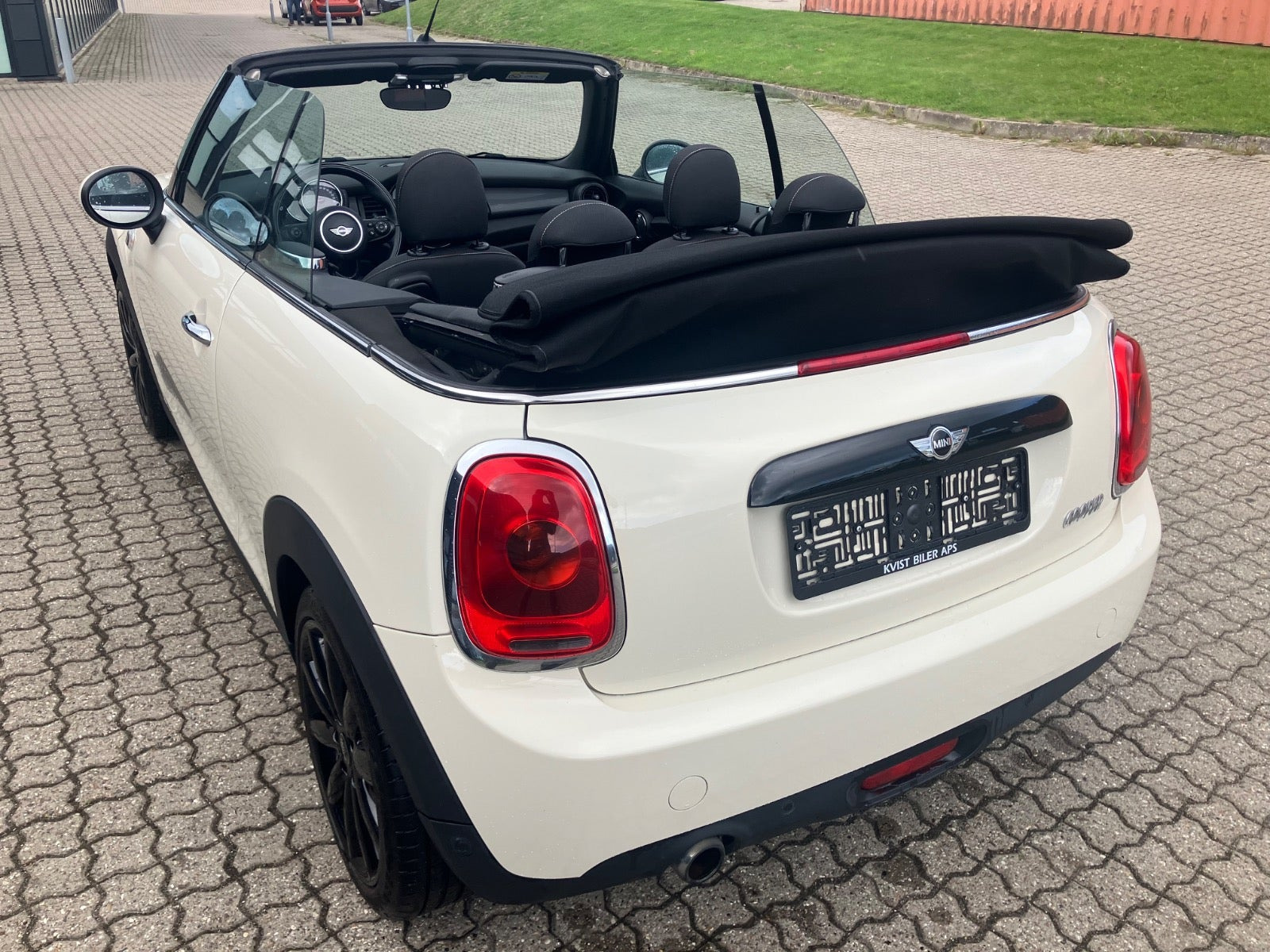 Hvid Mini Cooper fra 2017