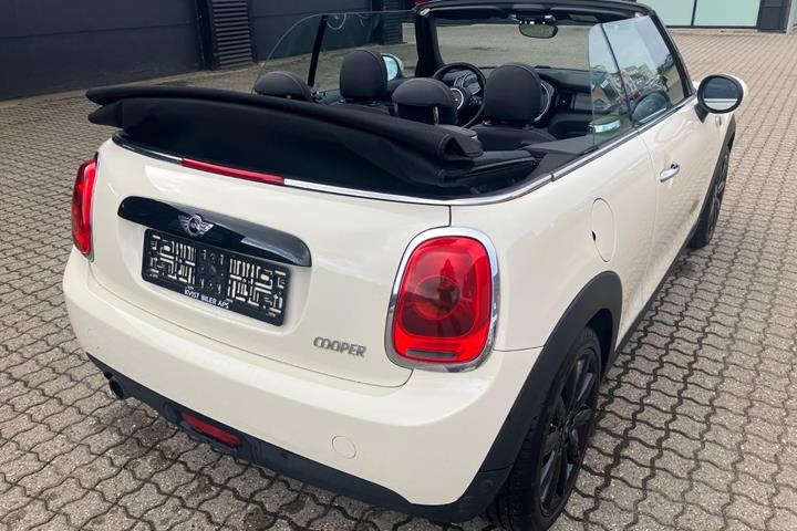 Hvid Mini Cooper fra 2017