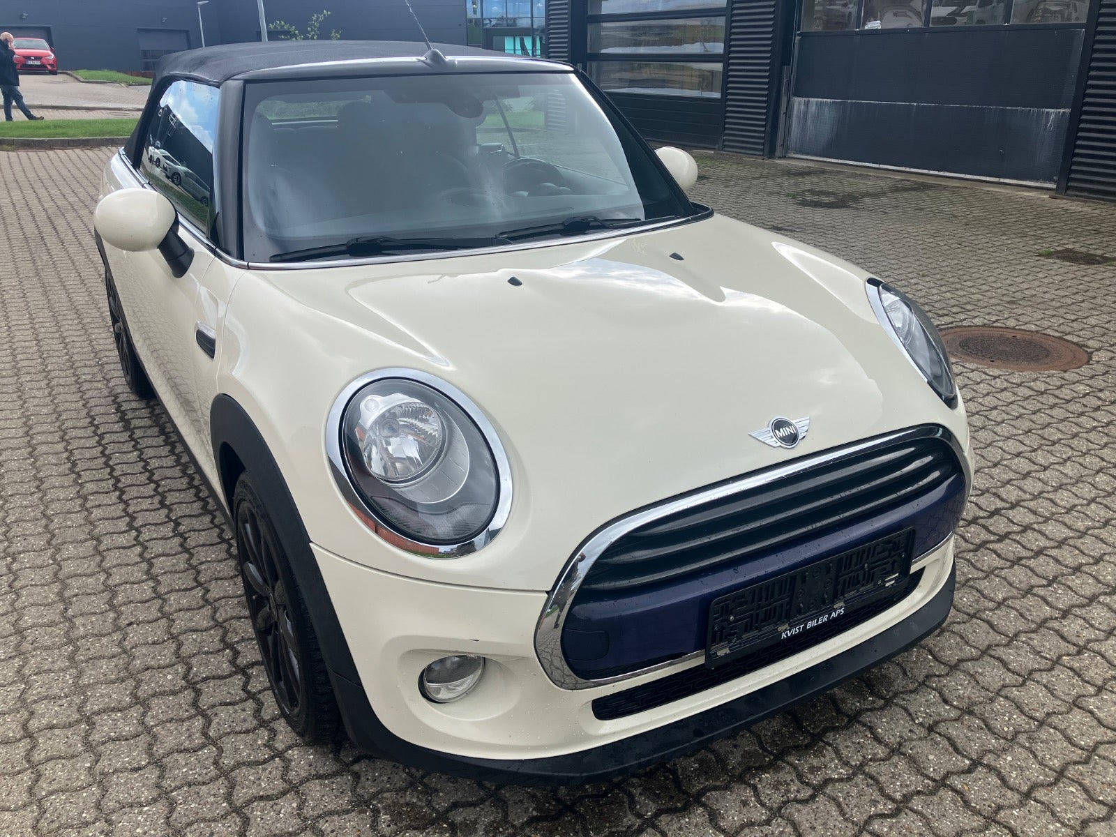 Hvid Mini Cooper fra 2017