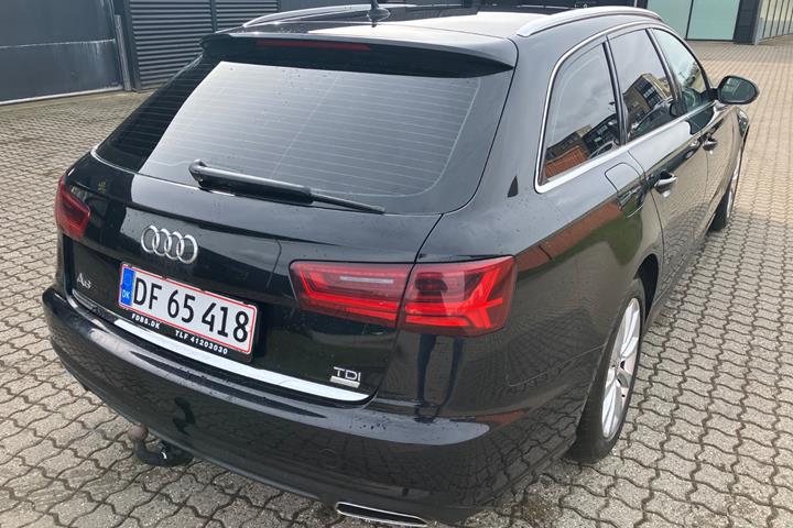 Sort Audi A6 fra 2015