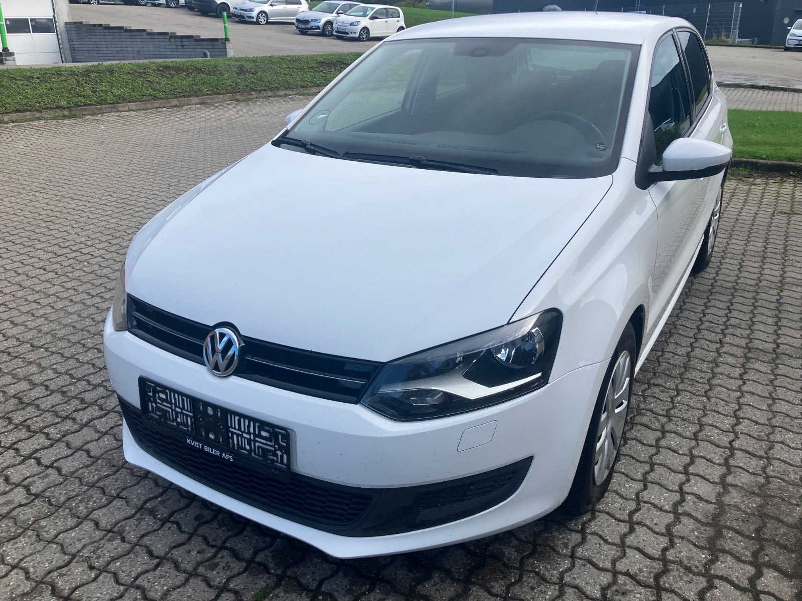 Hvid VW Polo fra 2013