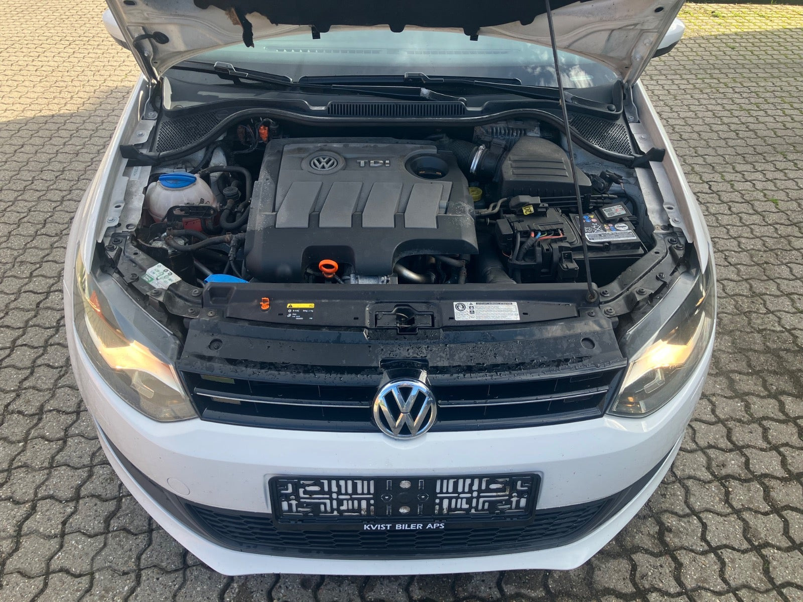 Hvid VW Polo fra 2013