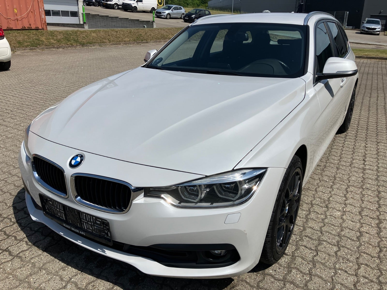 Hvid BMW 320d fra 2018
