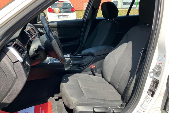 Hvid BMW 320d fra 2018