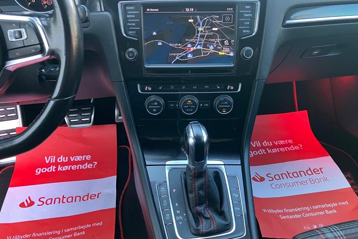 Sort VW Golf VII fra 2014