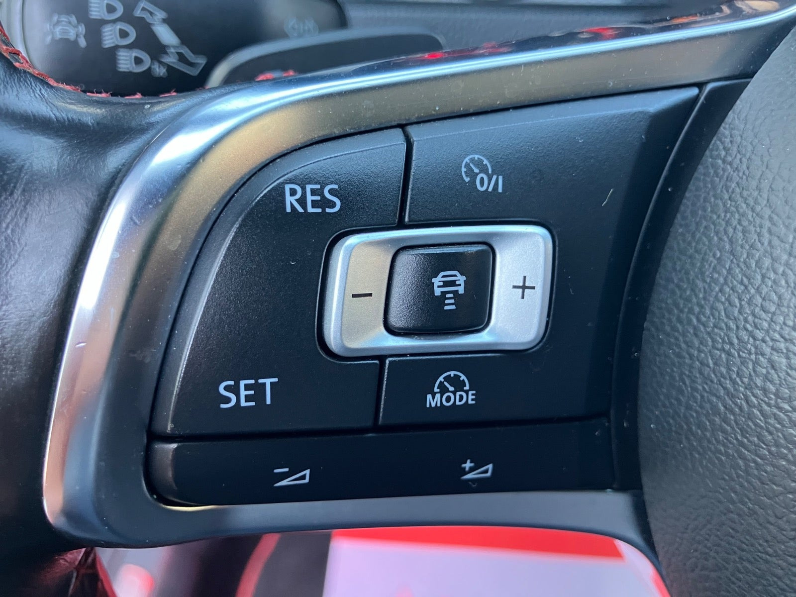Sort VW Golf VII fra 2014