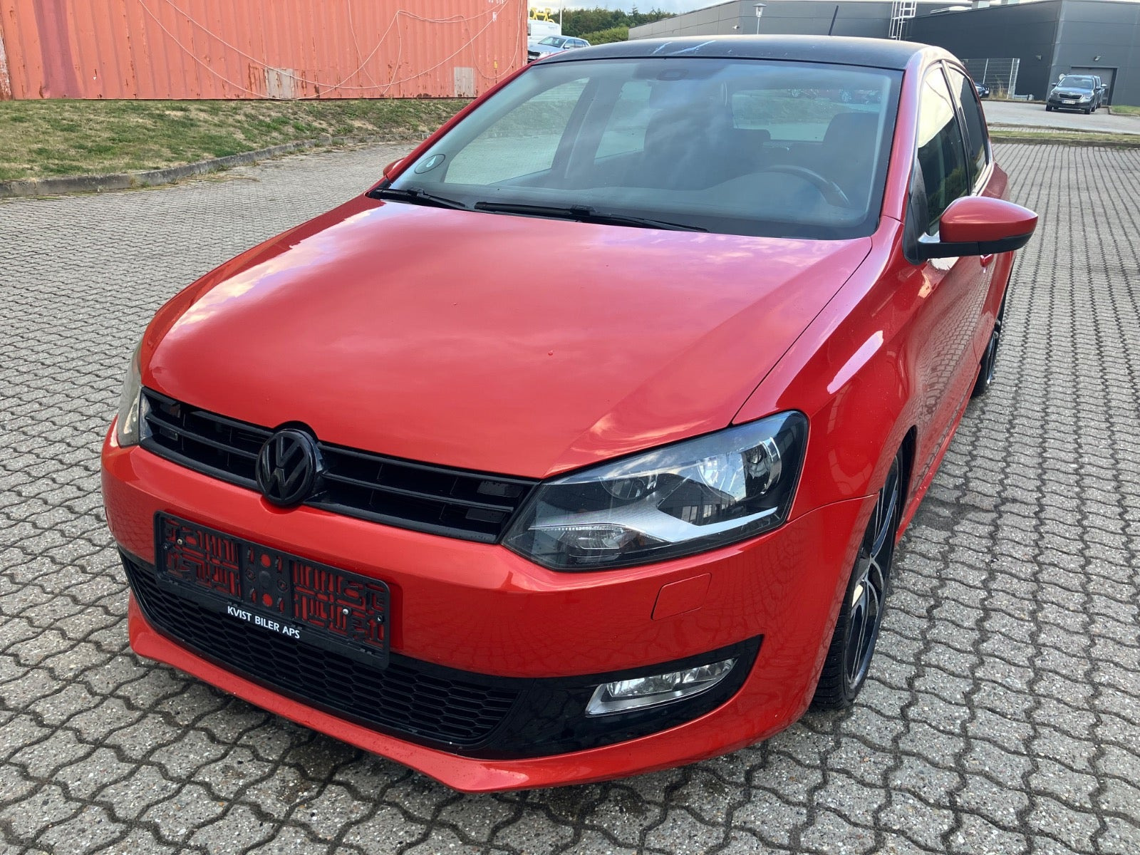 Rød VW Polo fra 2010