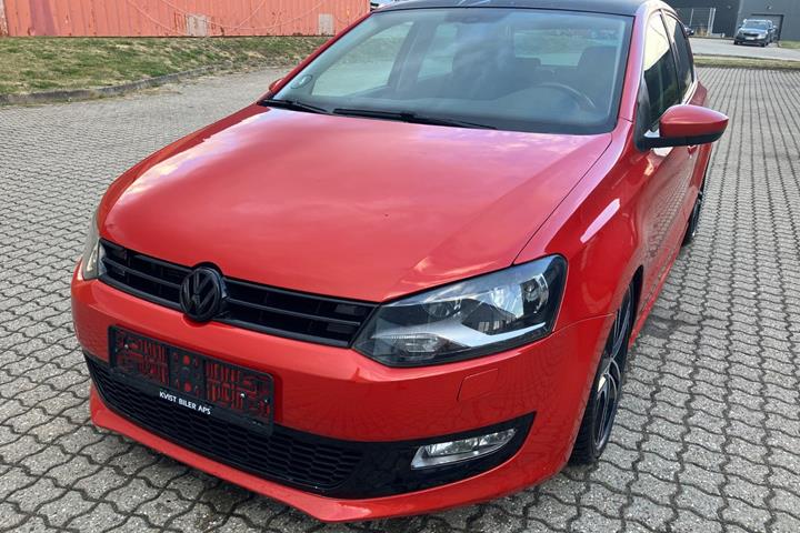 Rød VW Polo fra 2010