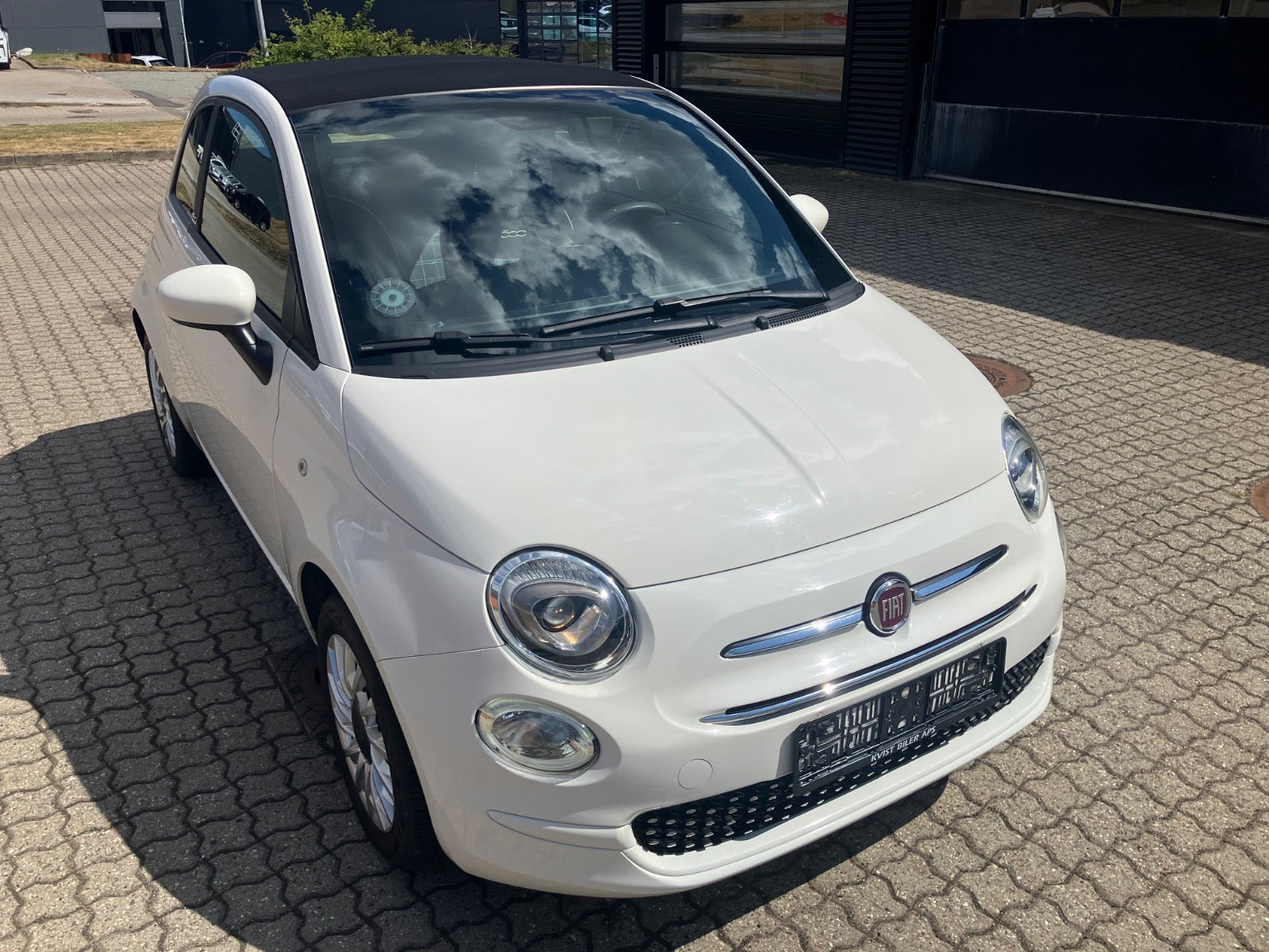 Hvid Fiat 500C fra 2020
