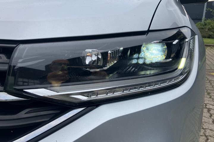 Sølv VW T-Cross fra 2019
