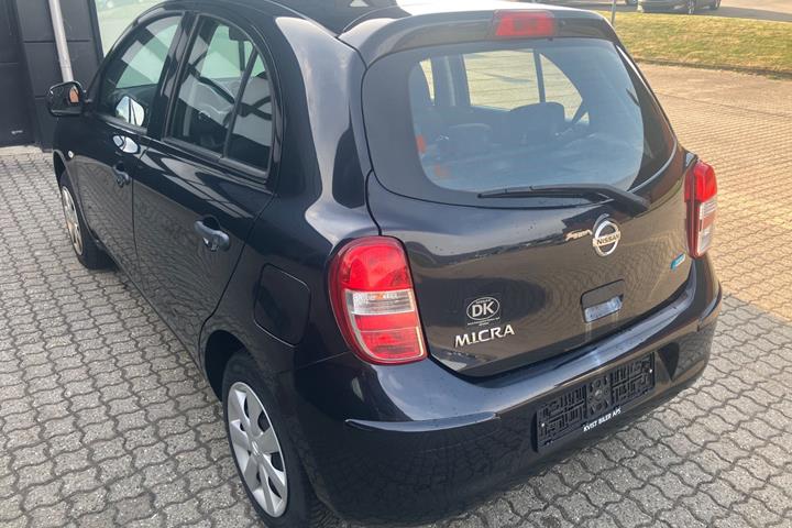 Sort Nissan Micra fra 2011