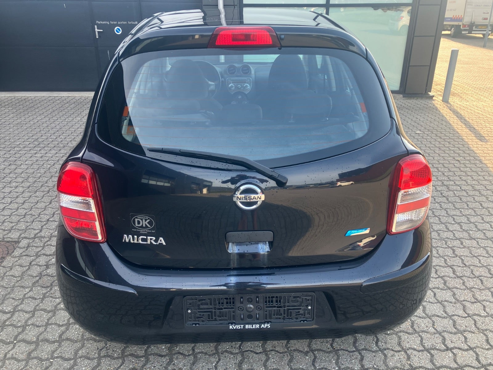 Sort Nissan Micra fra 2011