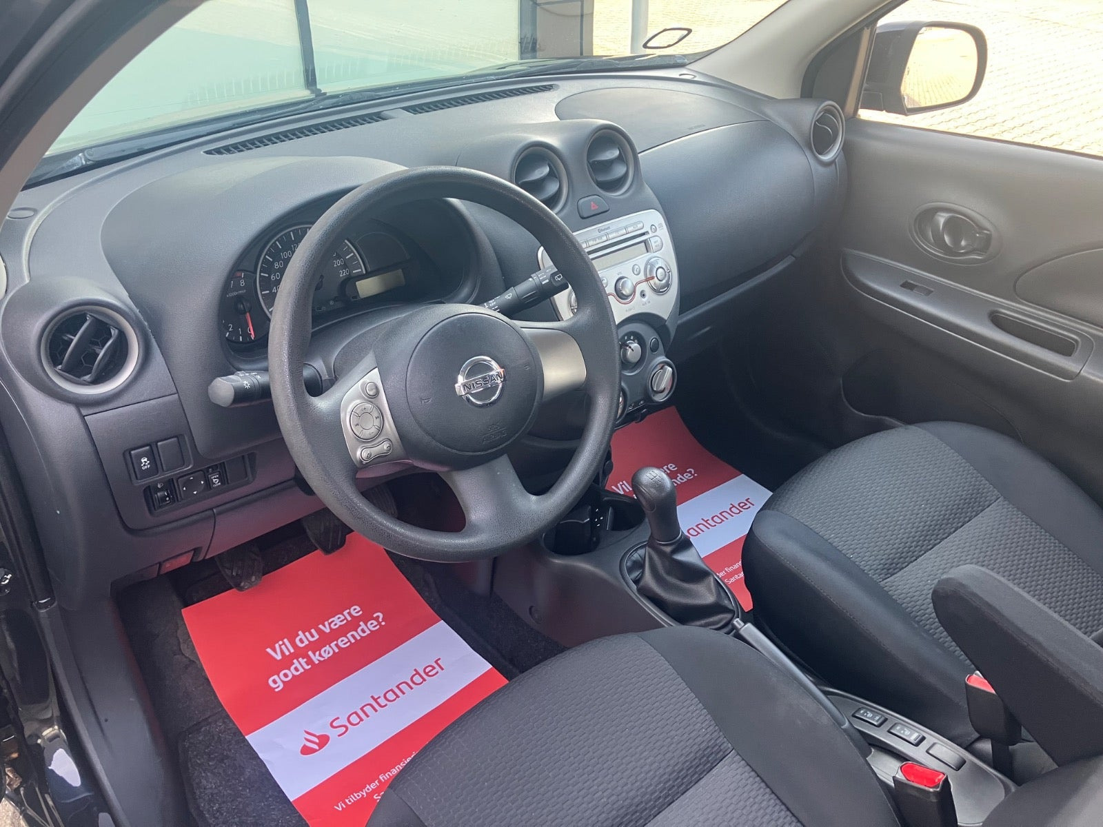 Sort Nissan Micra fra 2011