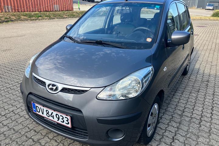 Grå Hyundai i10 fra 2011