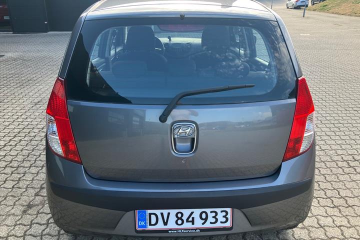 Grå Hyundai i10 fra 2011