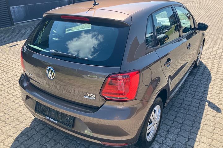 Brun VW Polo fra 2015