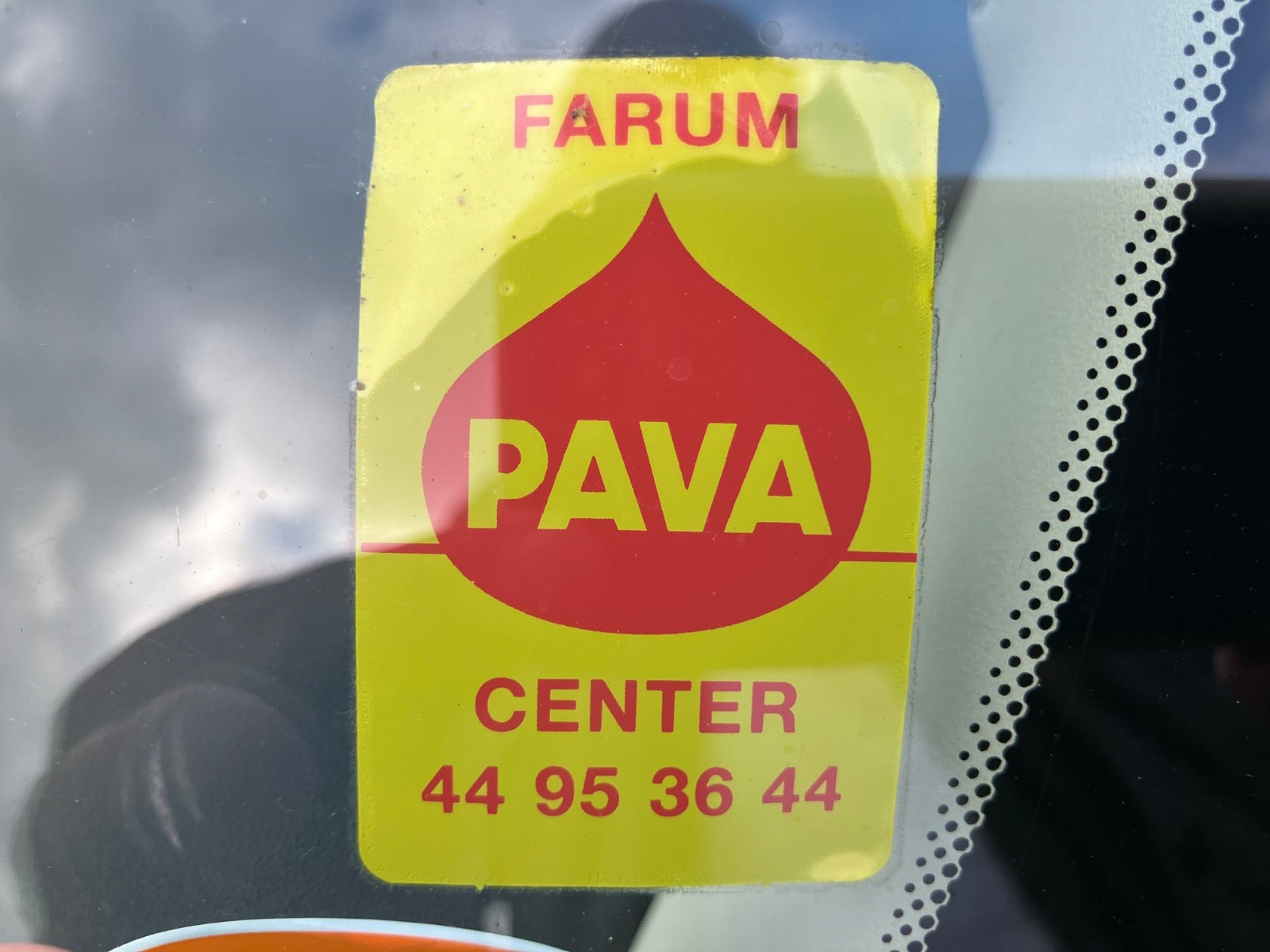 Grå Fiat 500C fra 2018