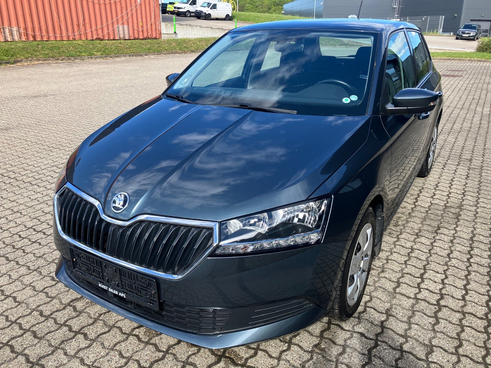 Grå Skoda Fabia fra 2020