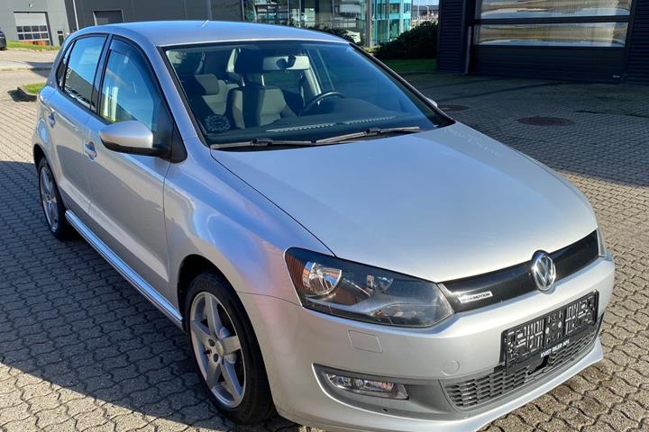 Sølv VW Polo fra 2016