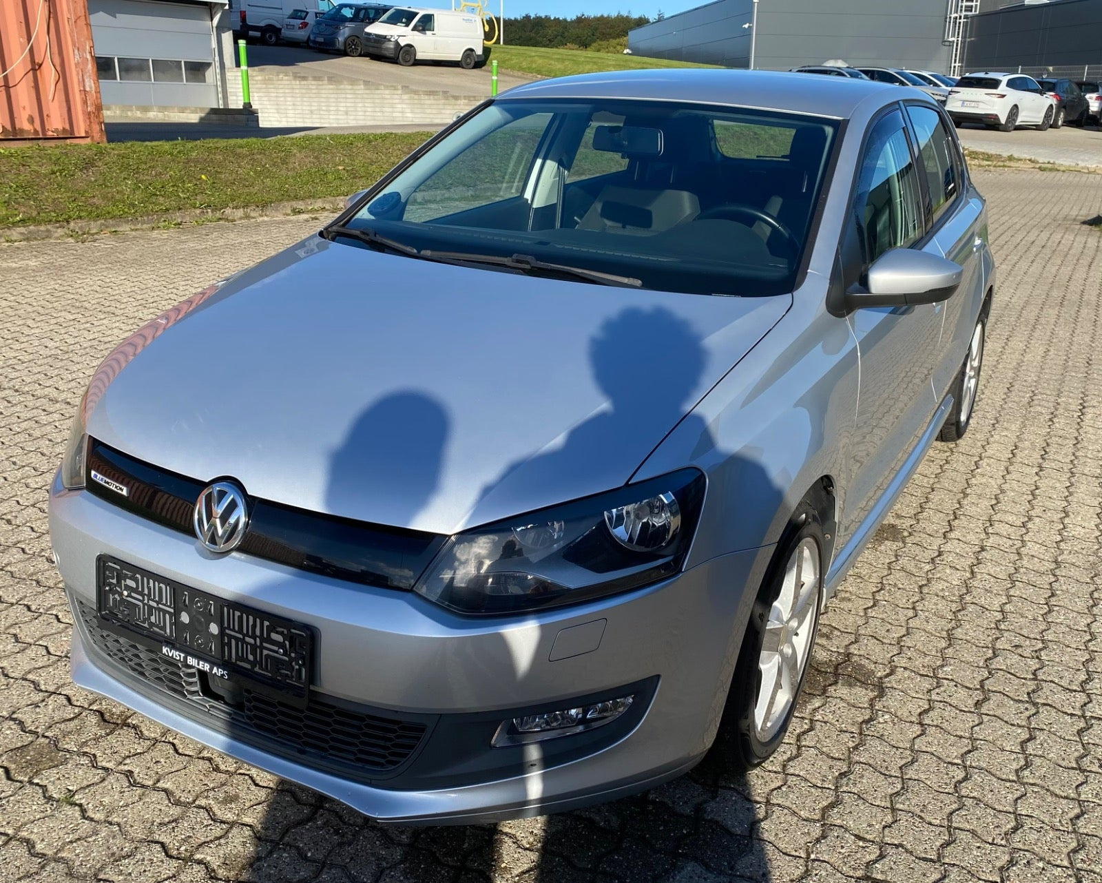 Sølv VW Polo fra 2016
