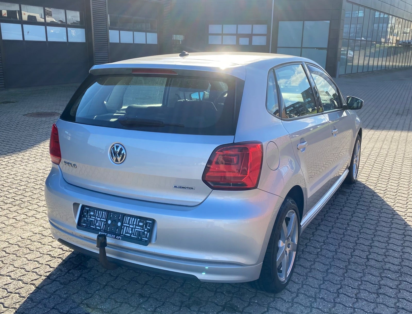 Sølv VW Polo fra 2016