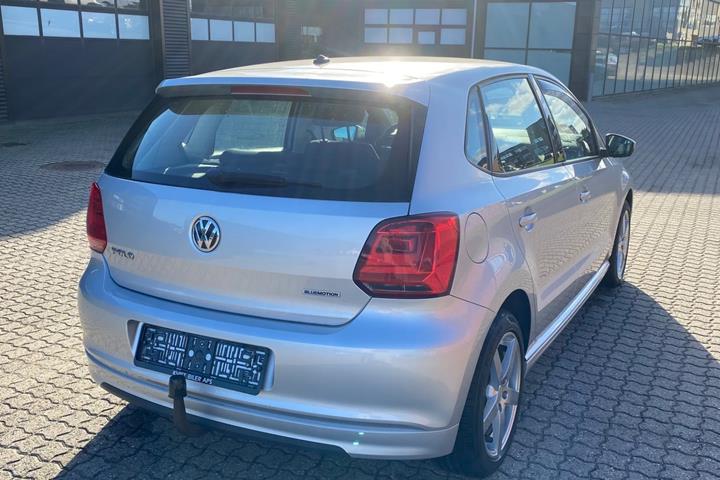 Sølv VW Polo fra 2016