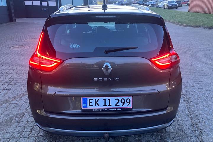 Brun Renault Grand Scenic IV fra 2017