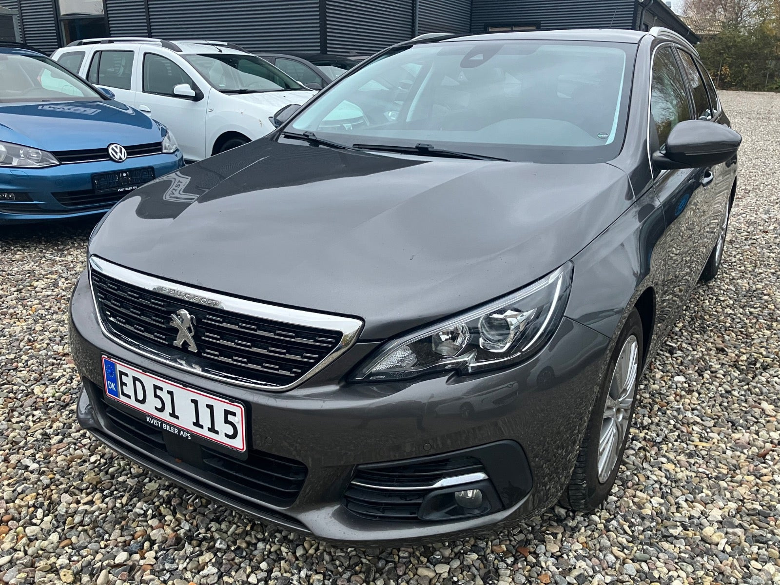 Grå Peugeot 308 fra 2018