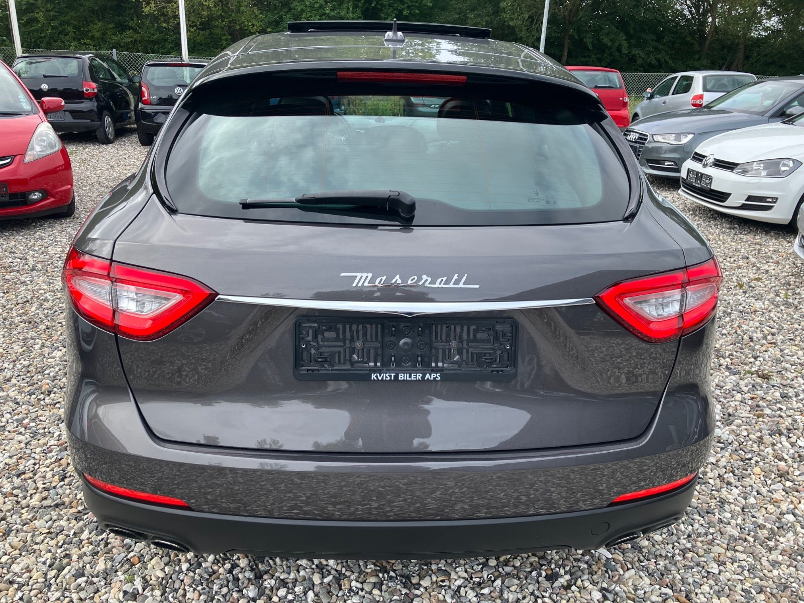 Grå Maserati Levante fra 2016