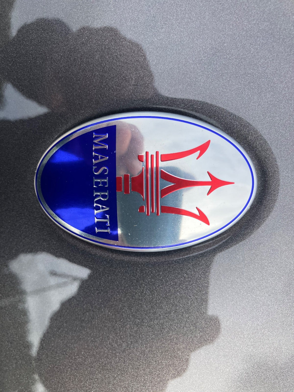 Grå Maserati Levante fra 2016